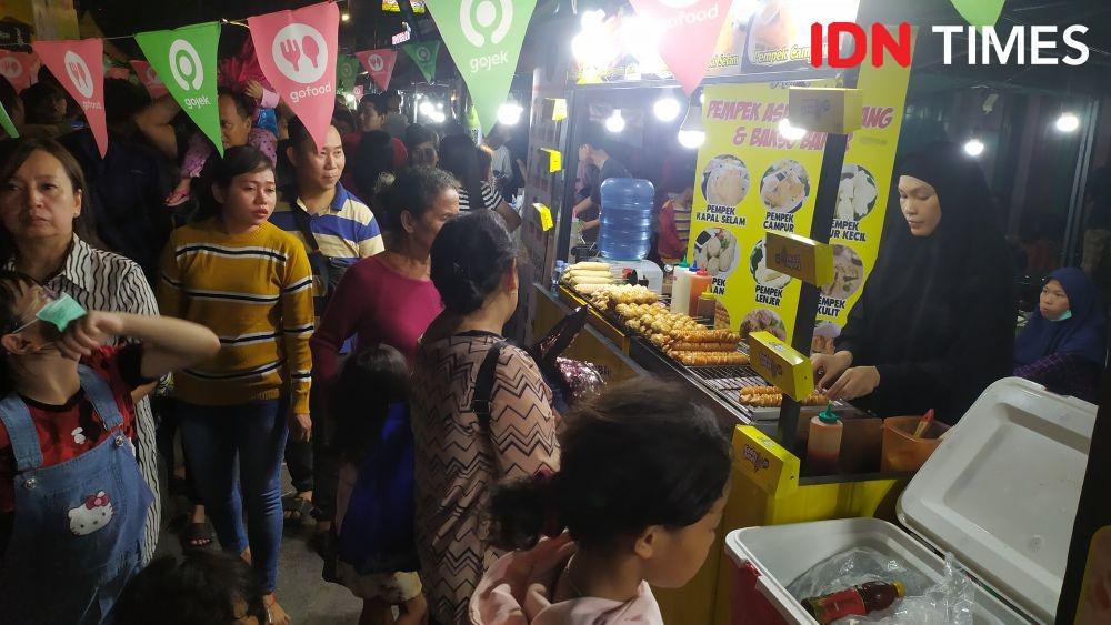 Serunya Cap Go Meh di Makassar, Bisa Foto Bareng Bruce Lee Lho!