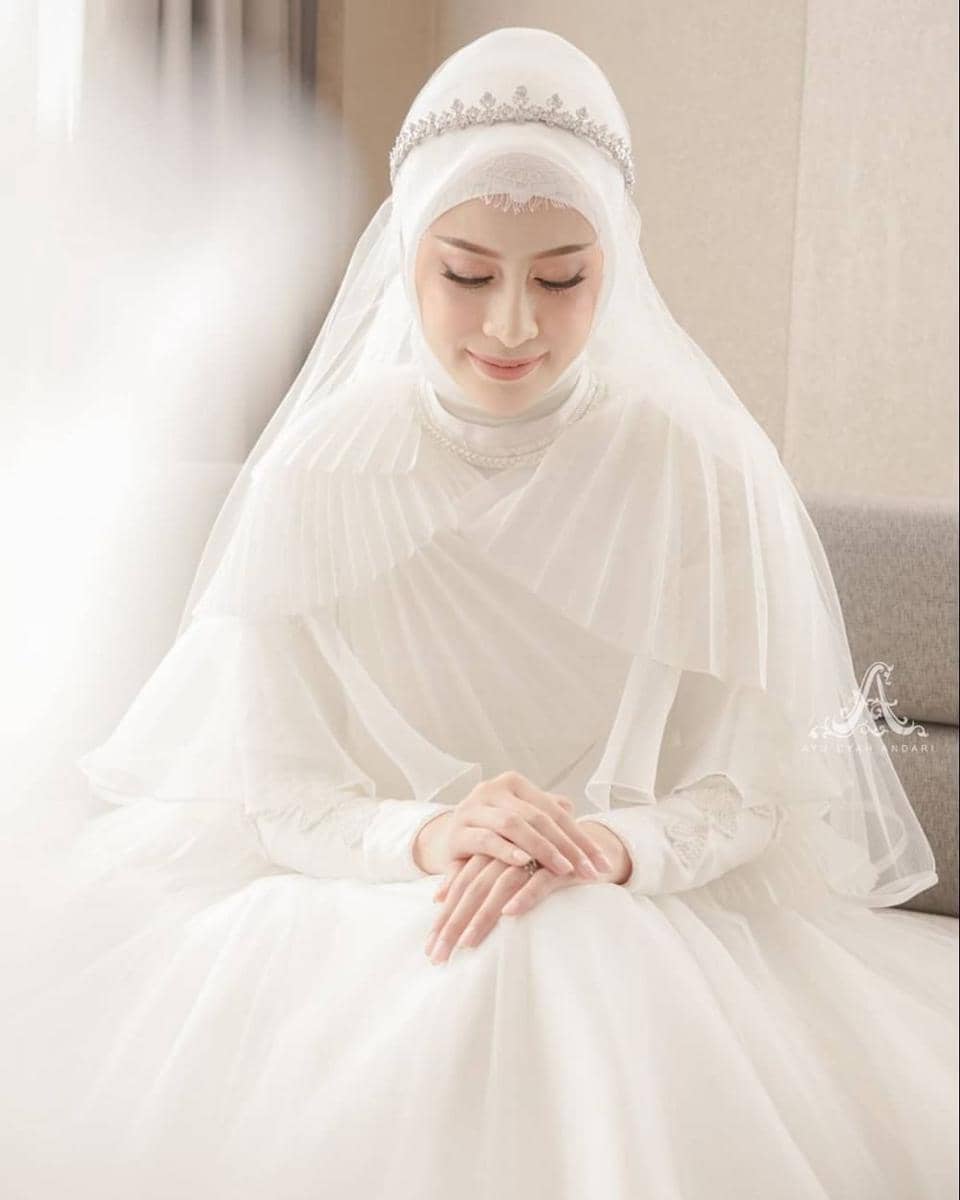 instagram.com/byayudyahandari