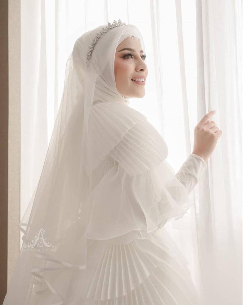 instagram.com/byayudyahandari