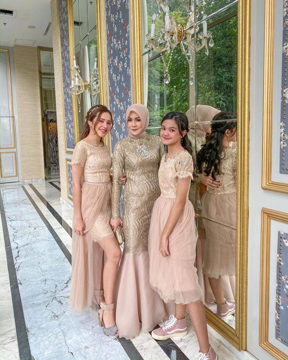 instagram.com/bebytsabina