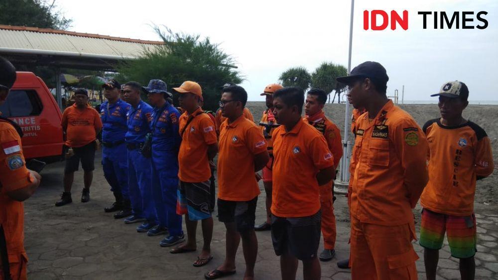 Bentuk Tim Pencari, SAR Sisir Darat dan Laut Cari Korban Tenggelam