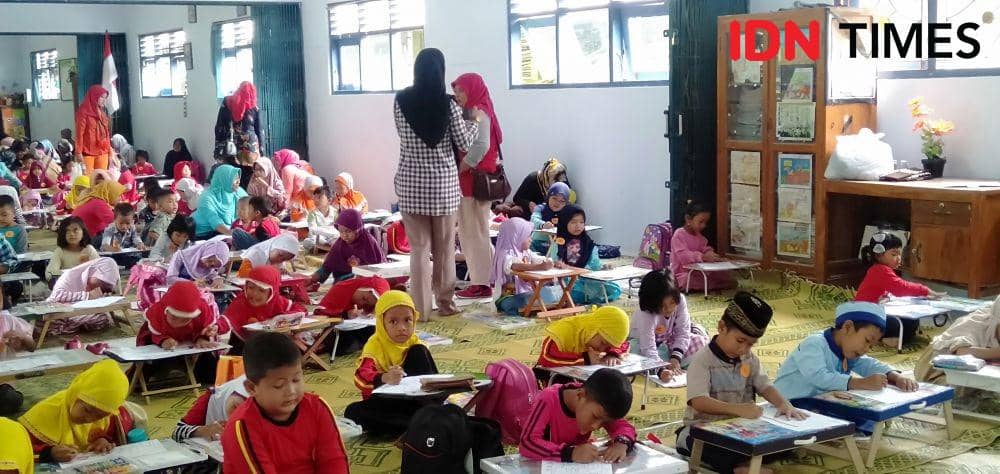 Suasana Festival Anak Sholeh di SD Muhammadiyah Jogodayuh. IDN Times/Daruwaskita