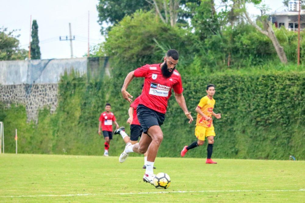 Jacksen Tiago Tak Berniat Tambah Pemain Meski Kehilangan Comvalius