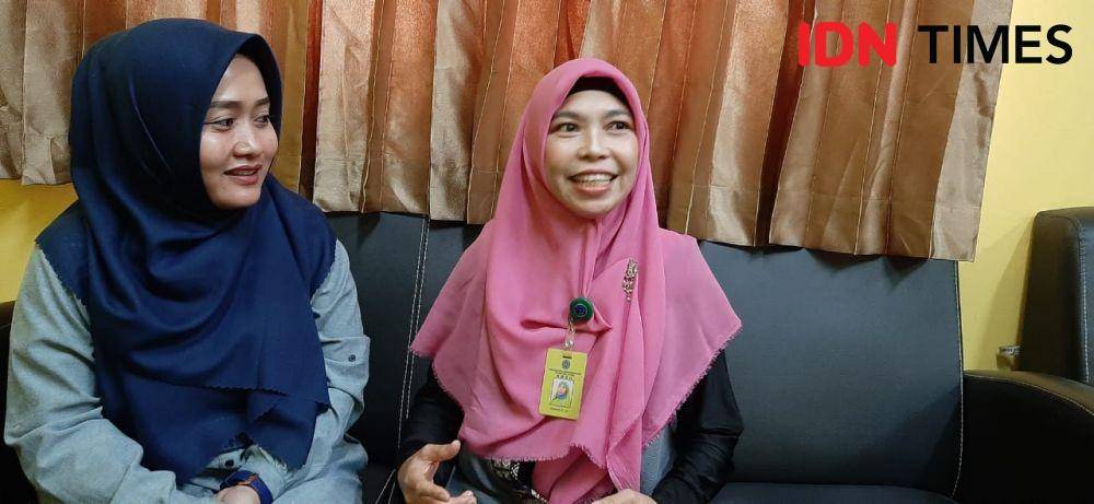 Ketua LPPM Leilia Khairani bersama Ketua Bidang Pengabdian Masyarakat LPPM UMSU, Rimbawati (IDN Times/Yurika Febrianti)