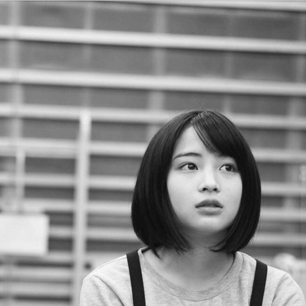 instagram.com/suzu.hirose.official
