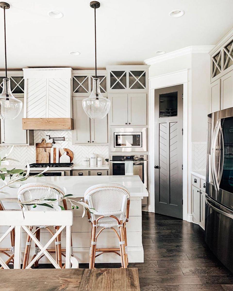instagram.com/ourfauxfarmhouse