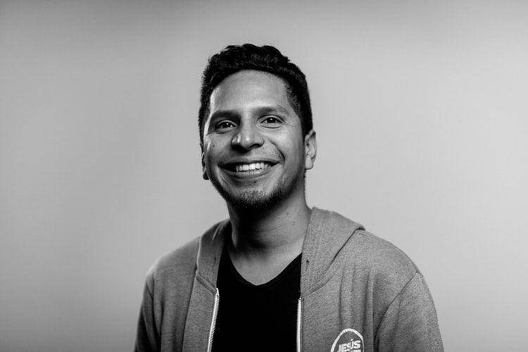 Unsplash.com/ Luis Quintero