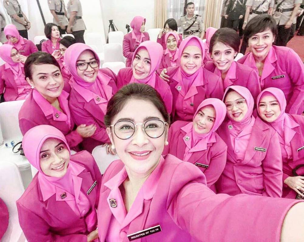 Instagram.com/uutpermatasari