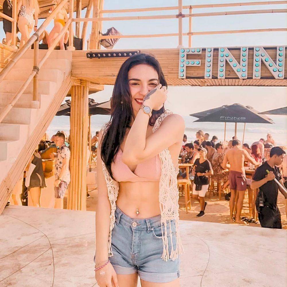 Instagram.com/yunizaicha