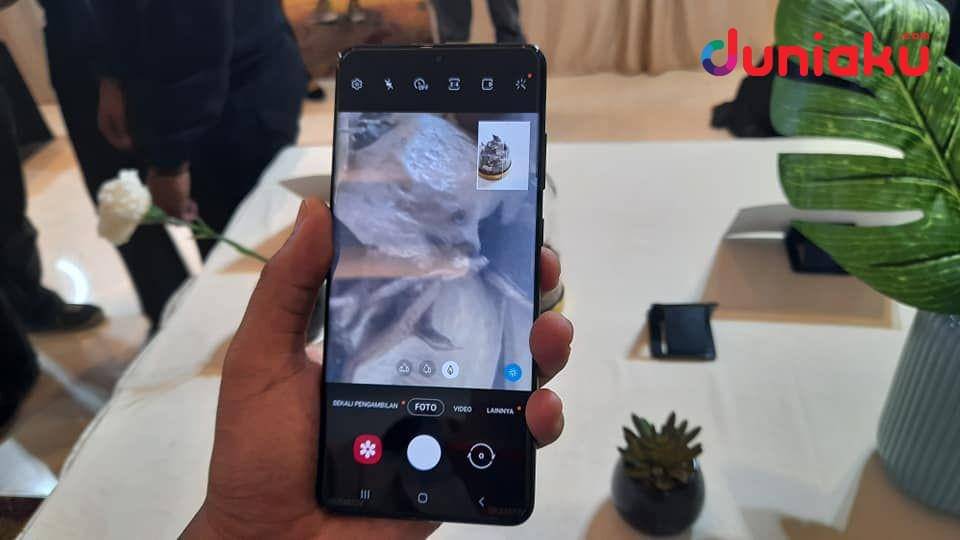 Space Zoom 100x Galaxy S20 Ultra. duniaku.com/Adhitya Daniel