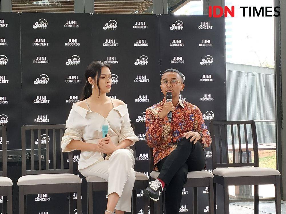 (kanan) Adryanto Pratono selaku CEO Juni Records dalam press conferense perilisan single Teristimewa dan Raisa Live in Concert di Jakarta. 13 Februari 2020. IDN Times/Nadia Umara