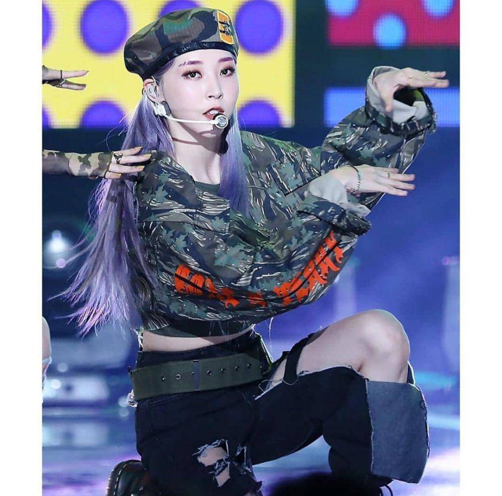 Instagram.com/moonbyul.fc