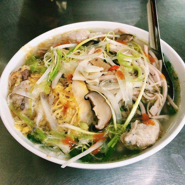 instagram.com/eatenbylong