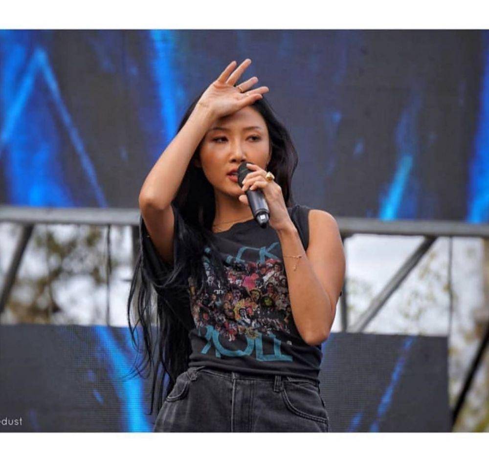 Instagram.com/hwasa.femmefatale