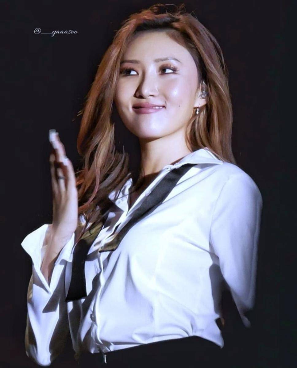 Instagram.com/queen.hwasa