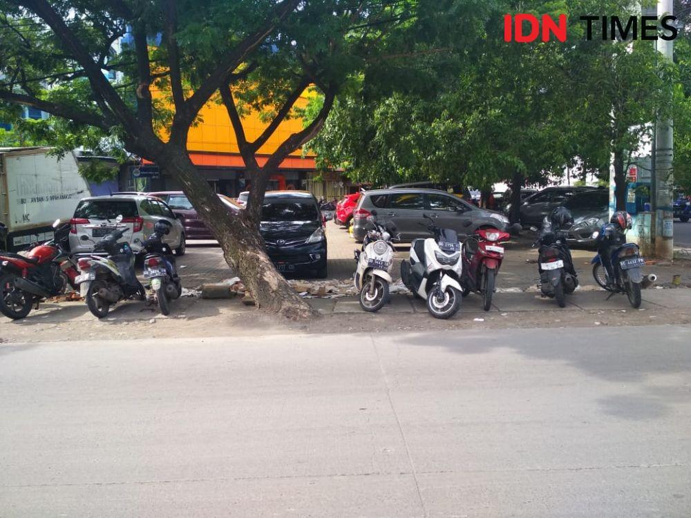 Pemkot Makassar Terbitkan Surat Edaran Larangan Parkir di Balai Kota