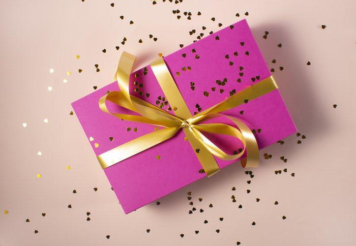 5 Ide Hadiah Unik untuk Diberikan ke Pasangan di Hari Valentine