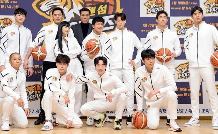 5 Alasan Variety Show Handsome Tigers Gak Ngebosenin Buat Ditonton