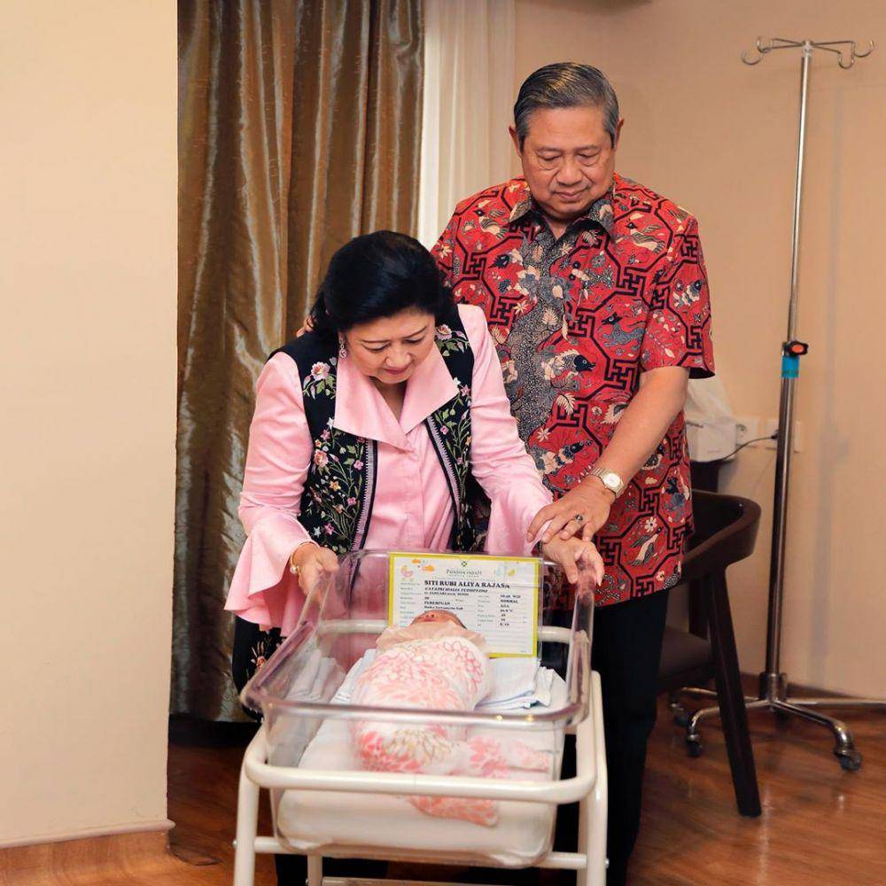 instagram.com/aniyudhoyono
