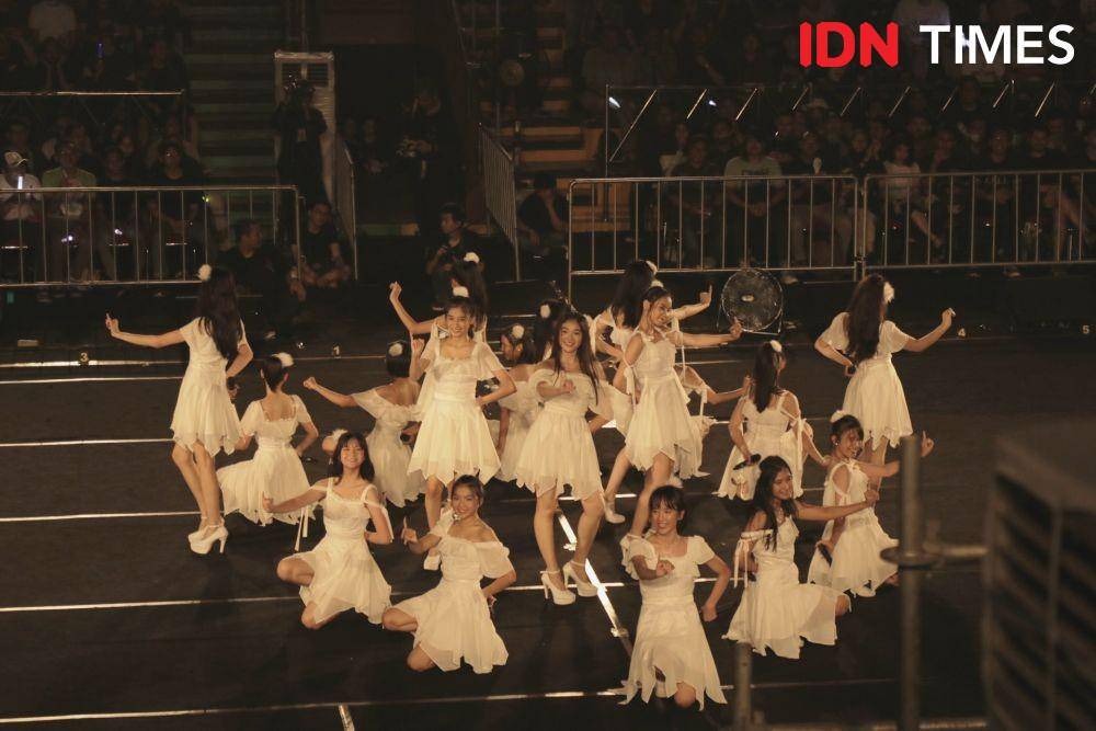 member JKT48 tim KIII dalam konser KIII VS KIII di Jakarta. 14 Februari 2020. IDN Times/Nadia Umara