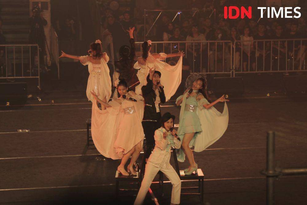 member JKT48 tim KIII dalam konser KIII VS KIII di Jakarta. 14 Februari 2020. IDN Times/Nadia Umara