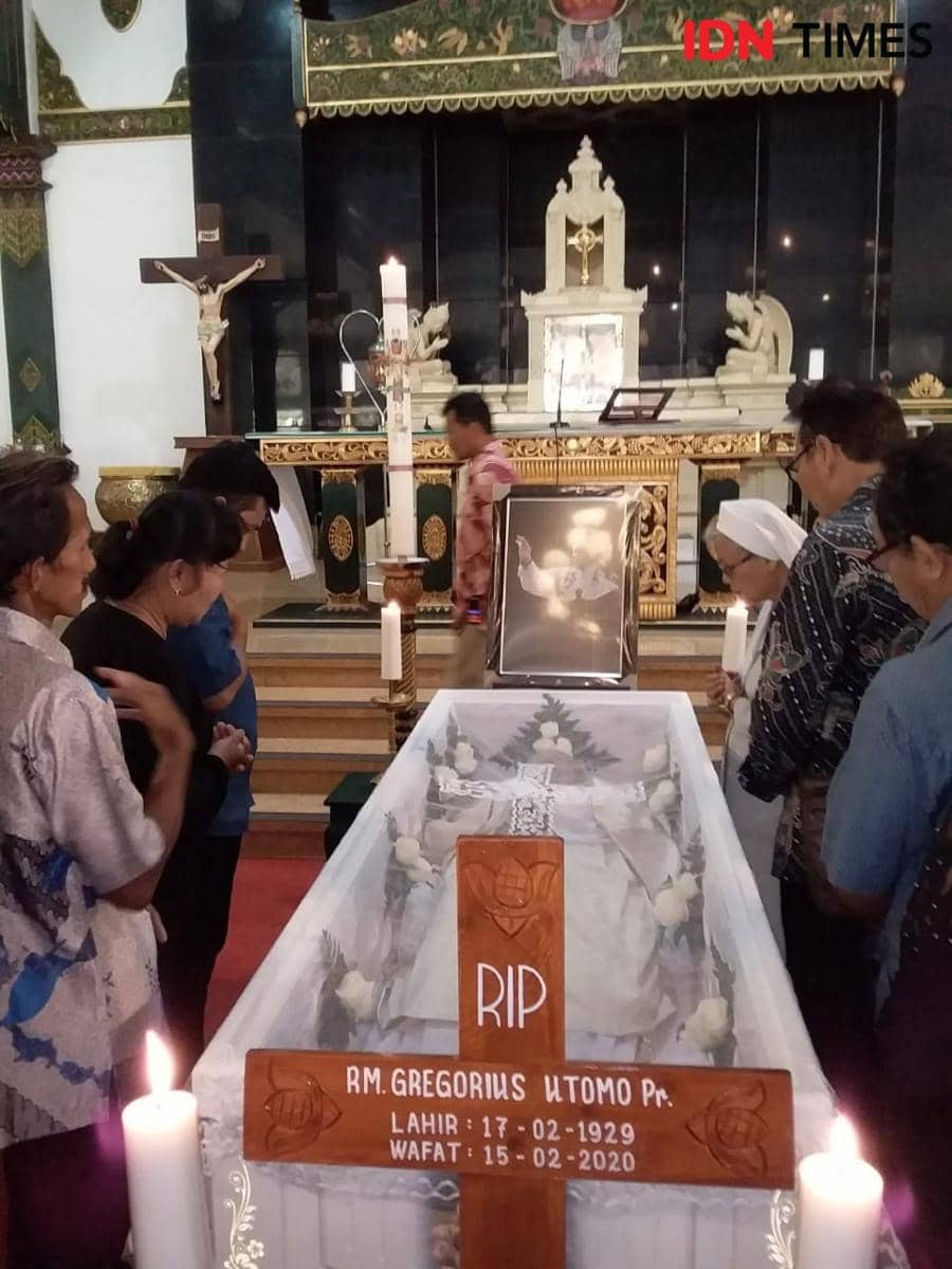 Sekilas Perjalanan Hidup Romo Tomo, Pejuang Pertanian Lestari