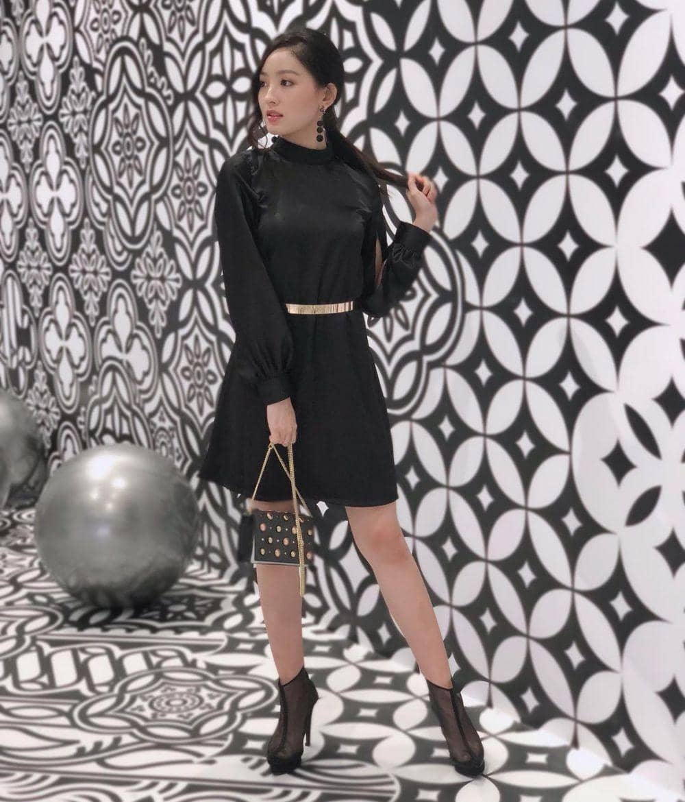 instagram.com/natashawilona12