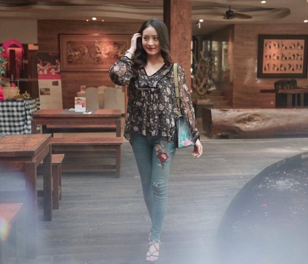 instagram.com/natashawilona12