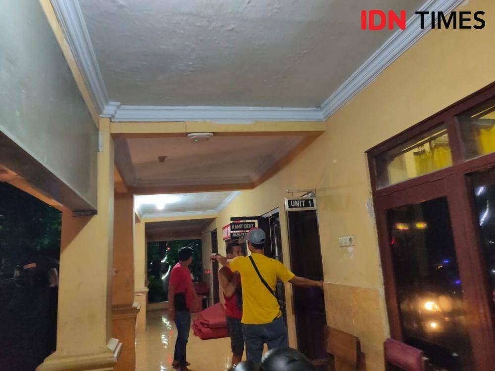 Para pelaku diperiksa di Kantor Satresnarkoba Polres Jombang. IDN Times/zainul arifin