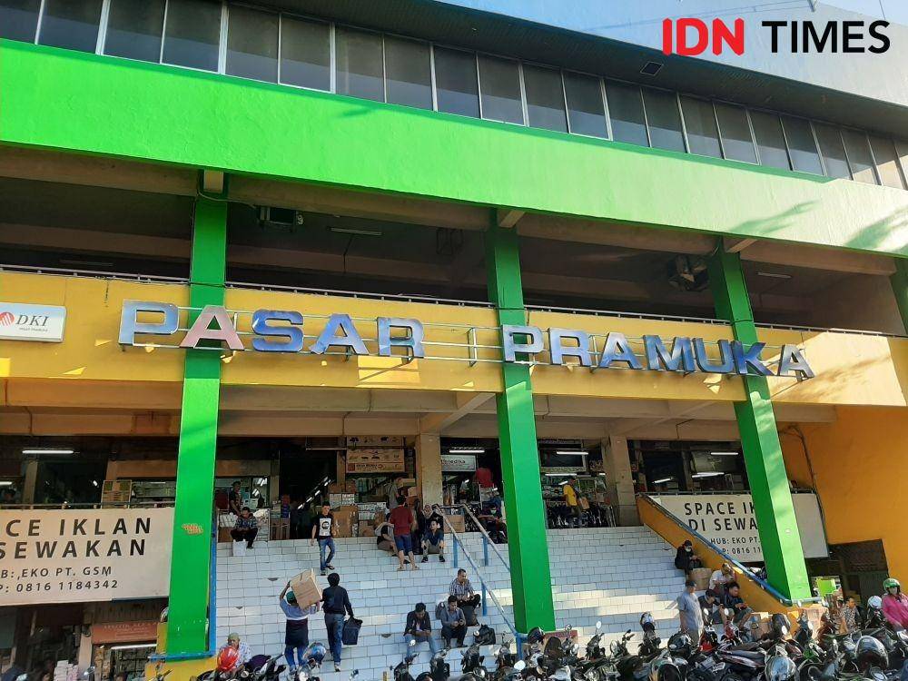 (Tampak depan Pasar Pramuka Jakarta Timur) IDN Times/Dimas Fitri Dirgantara