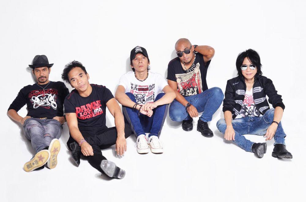 Chord dan Lirik Lagu Hujan - Slank