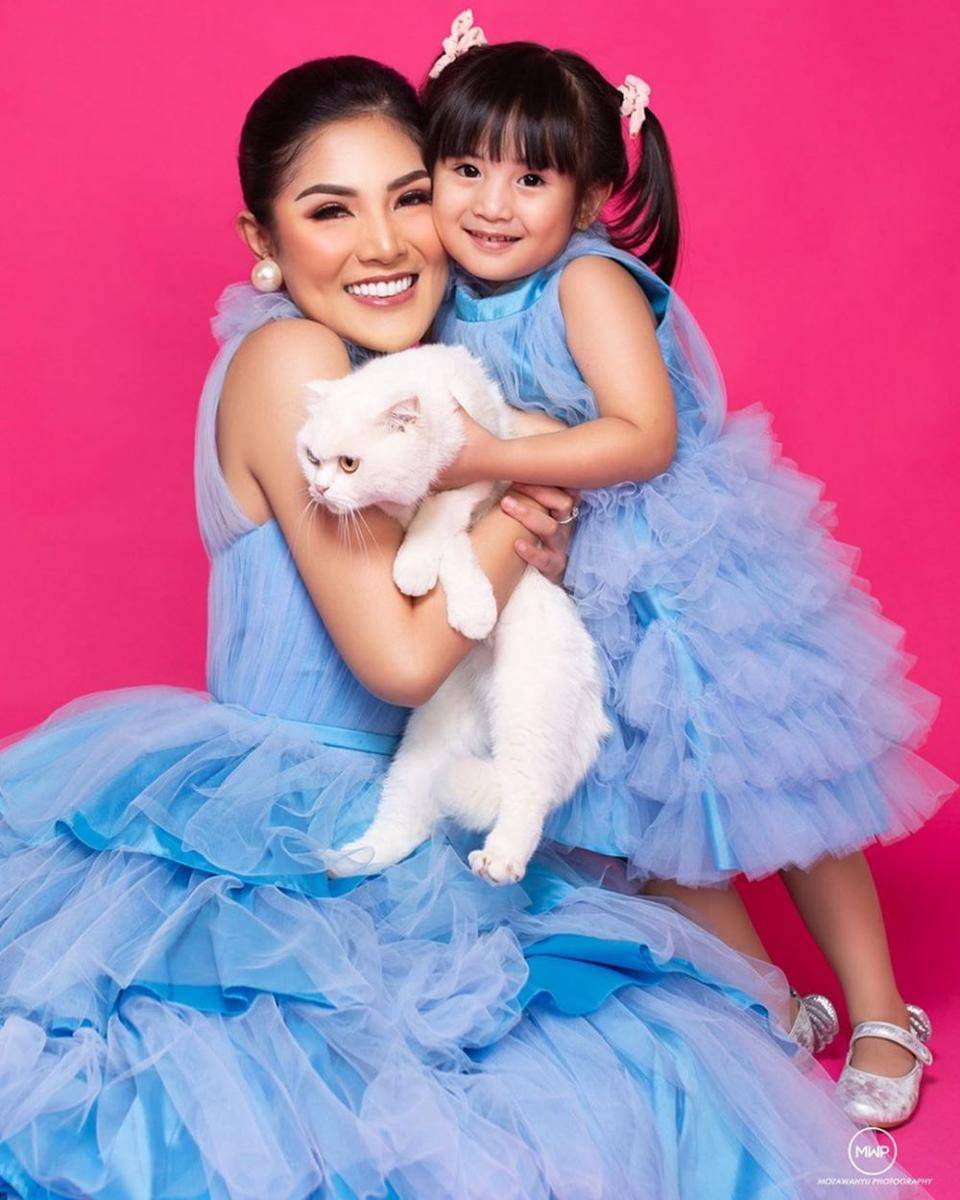 mozawahyu via instagram.com/nindyparasadyharsono