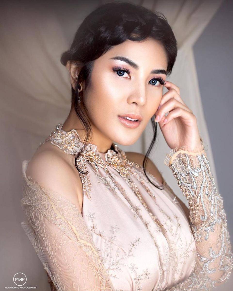 mozawahyu via instagram.com/nindyparasadyharsono