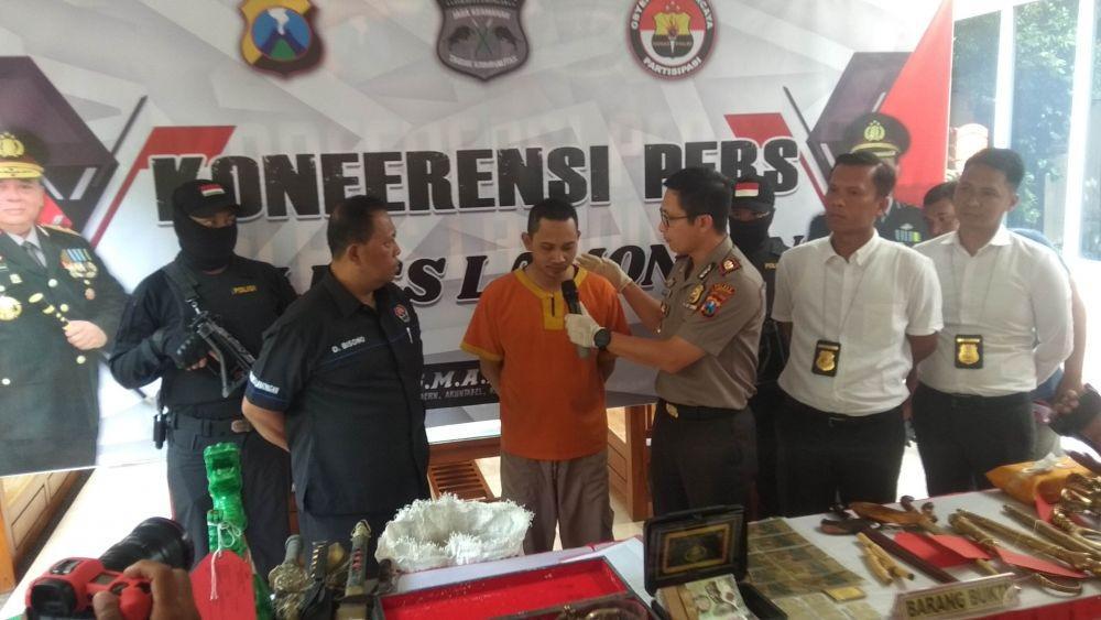 Janjikan Sekarung Uang, Setelah Dibuka Ternyata Isinya Duan Pisang