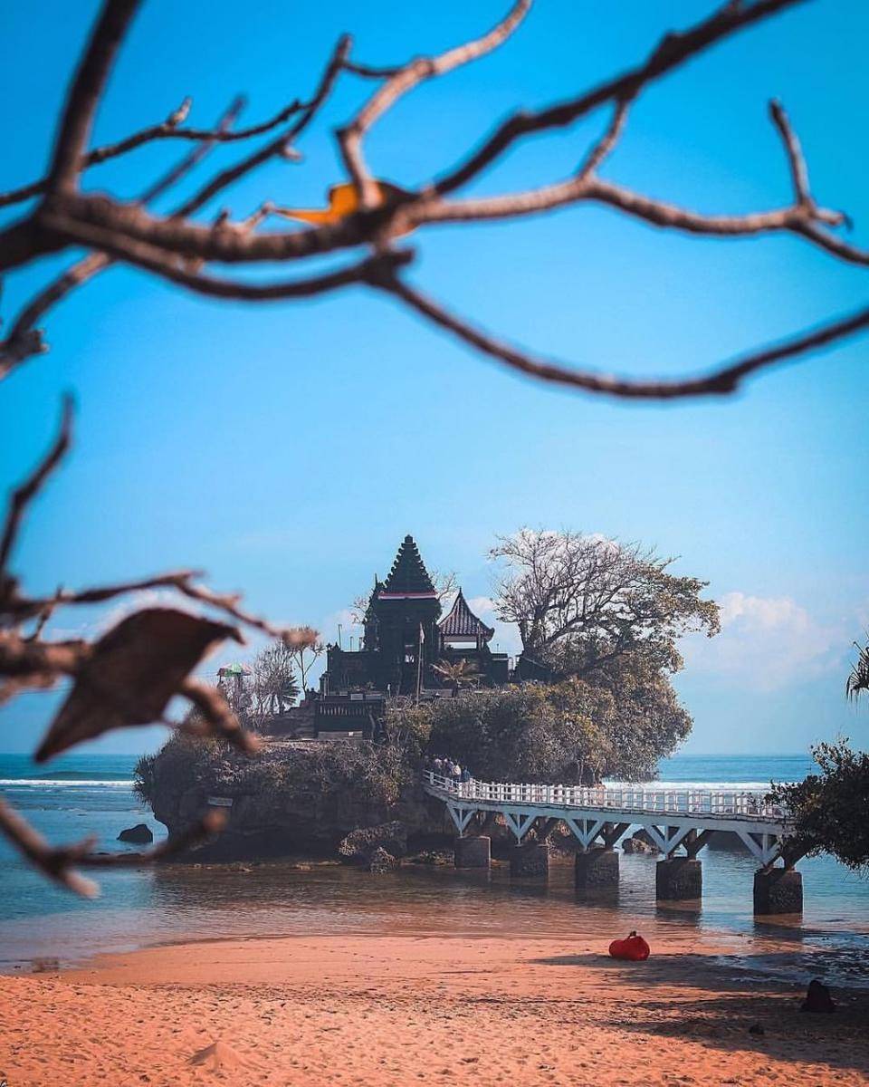 instagram.com/pantai_malang
