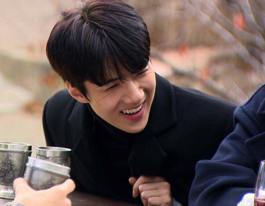 Twitter.com/sehun_smiles