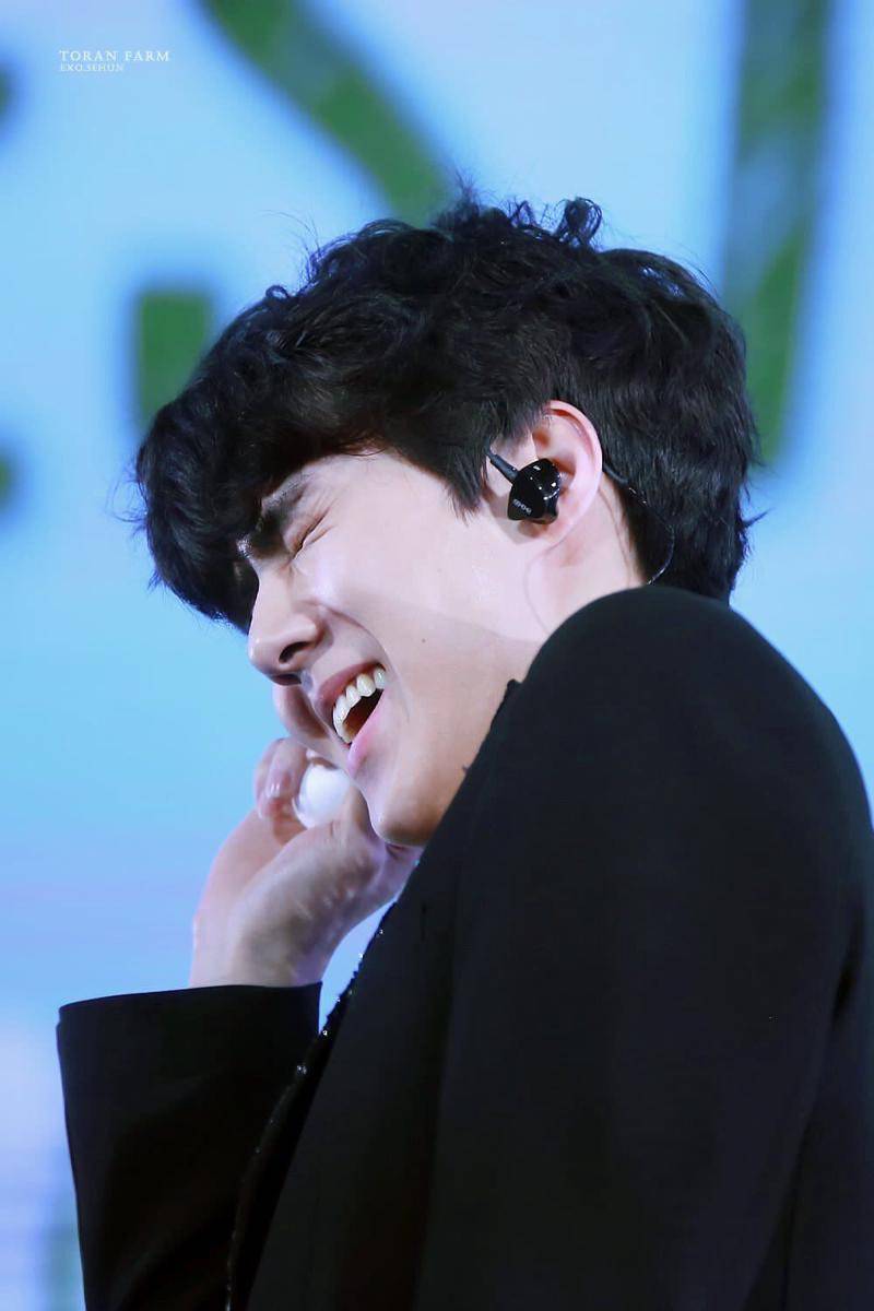 Twitter.com/sehun_smiles