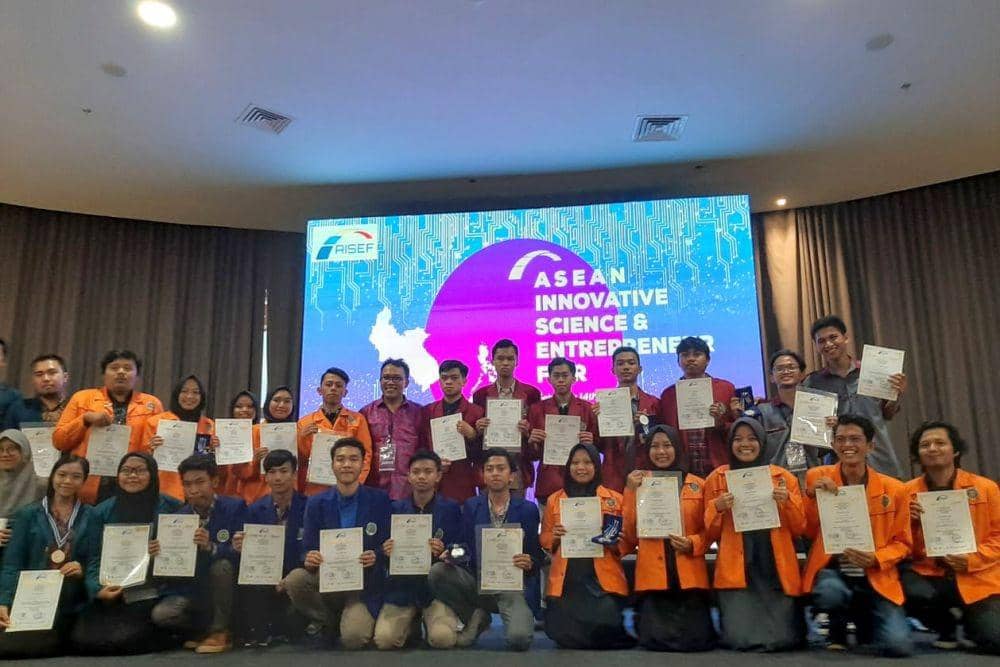 Kursi Terapi Penghilang Stres Mahasiswa UMM Menangi Ajang ASEAN