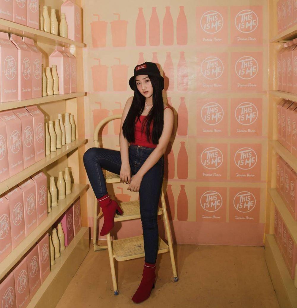 10 Potret Menawan Sandrina IMB Saat Pamer Kaki Jenjang, Body Goals!
