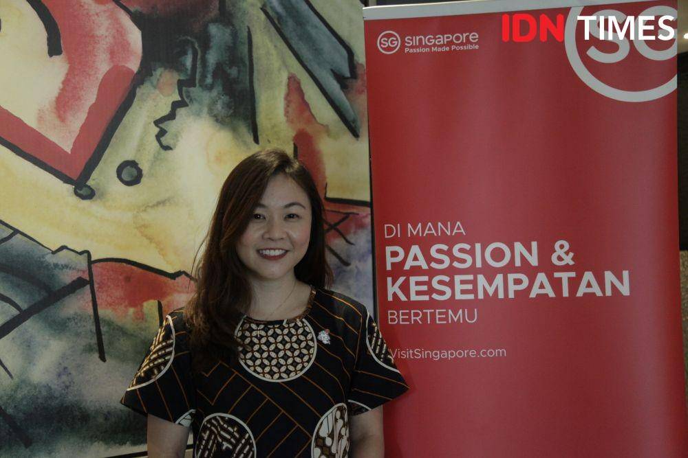 Jolene Goh dalam Year In Review Singapore Tourism Board di Four Points by Sheraton, Surabaya. IDN Times/ Naufal Al Rahman