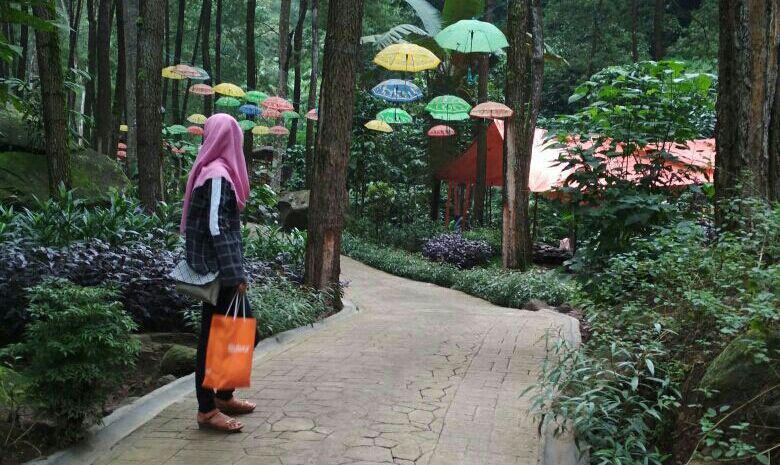 7 Pesona Srambang Park, Air Terjun dan Taman Instagramable di Ngawi