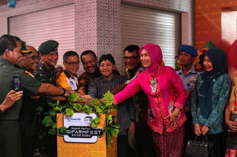 Pasar Pintar Joyo Agung, Tempat Belanja Tanpa Uang Tunai