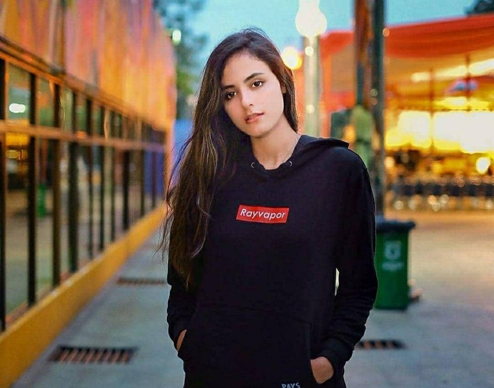 10 Potret Memesona Millen Patricia, Pemeran Olive di Sinetron TOP!