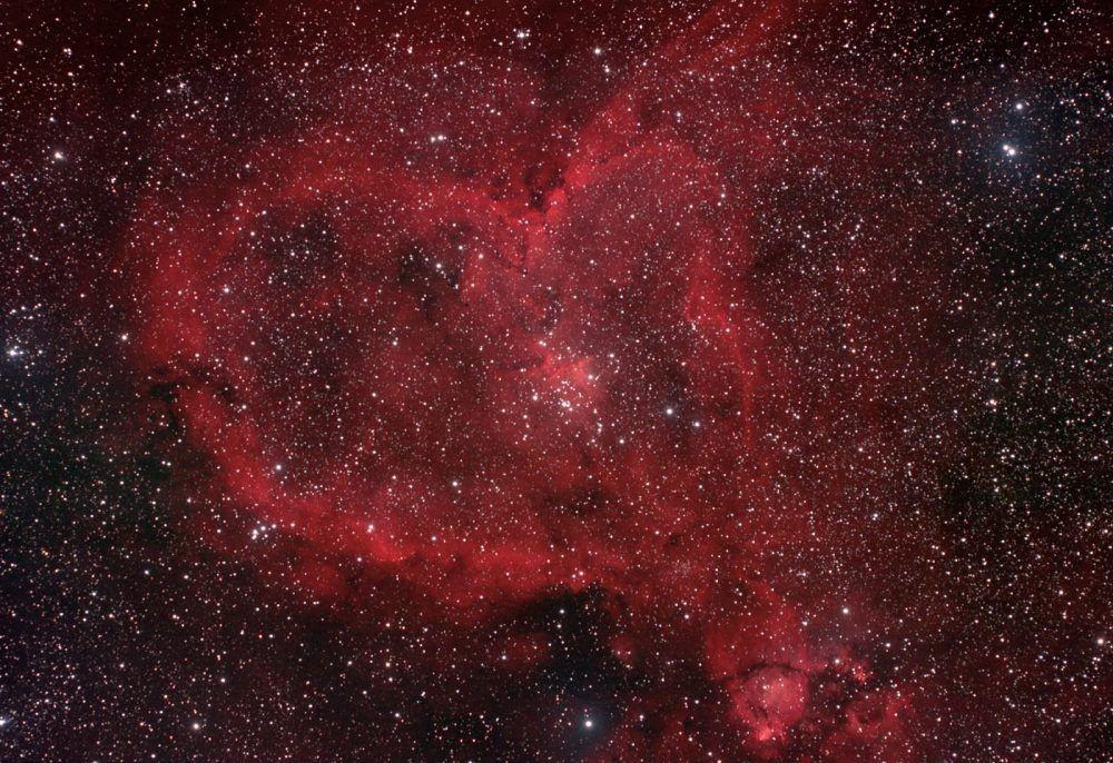 Angkasa dalam lensa #2: nebula hati hingga petak umpet mars dan b