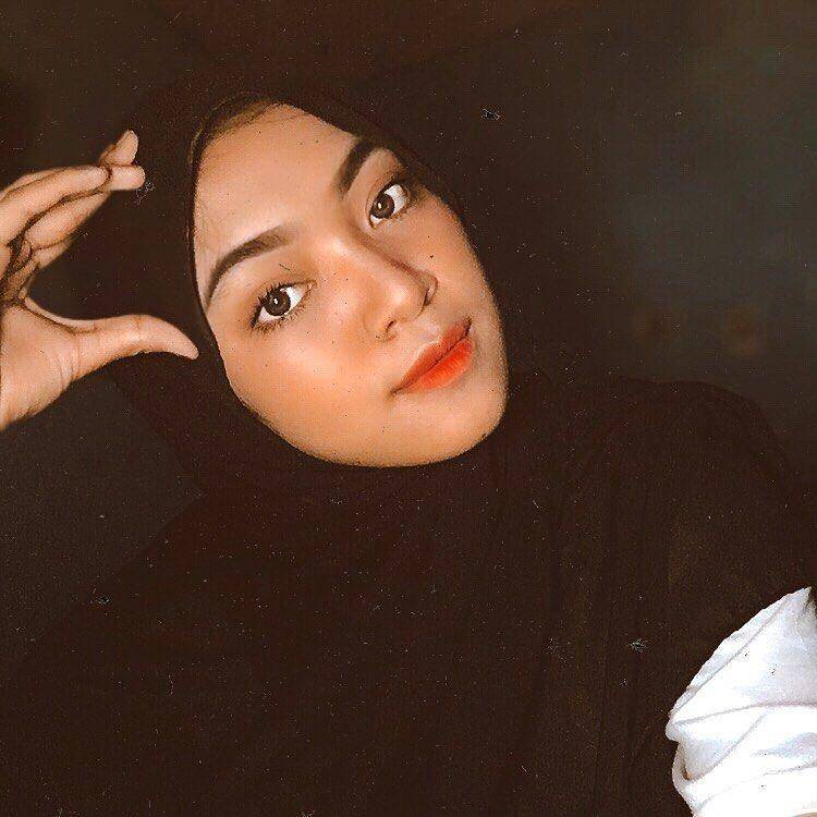 Instagram.com/sharlamartiza
