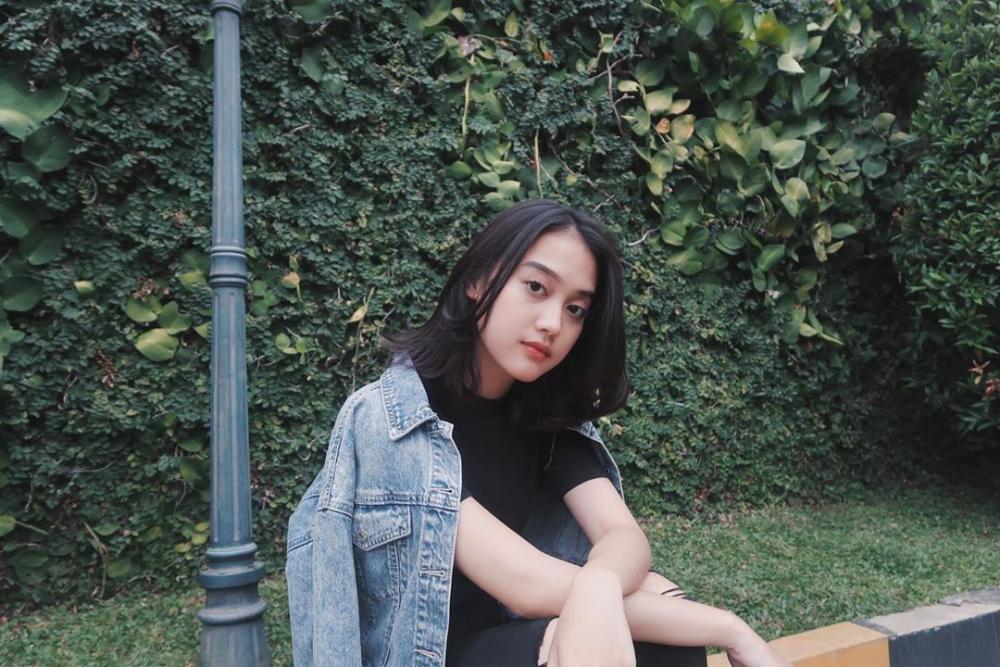 10 Potret Esta Pramanita, Aktris "Anak Langit" yang Curi Perhatian