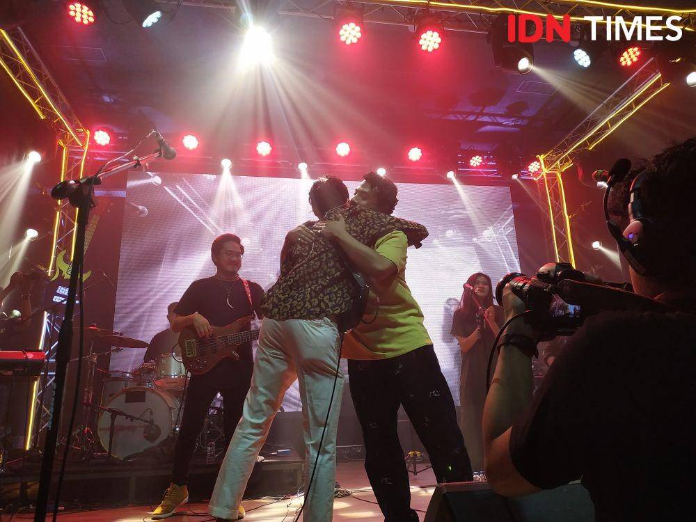 Pamungkas dan Sal Priadi dalam IM3 Ooredoo Collabonation, Jakarta. 20 Februari 2020. IDN Times/Nadia Umara