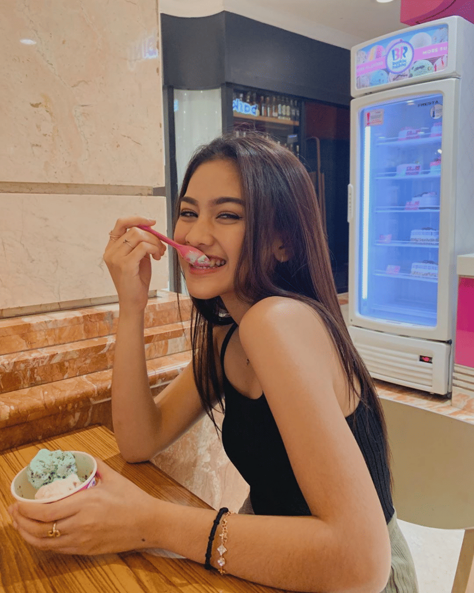 Instagram.com/sarahtuff_