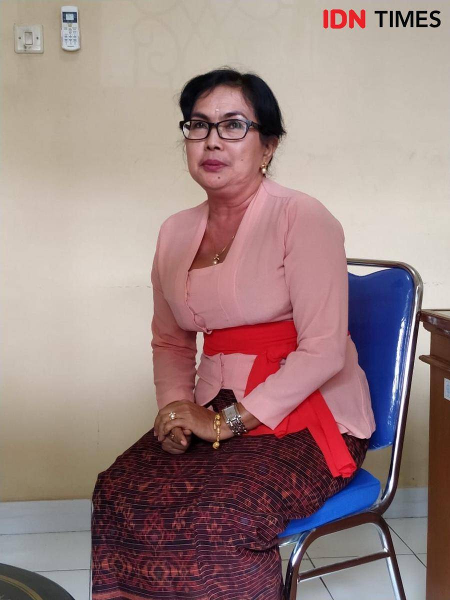Kadis kearsipan dan Perpustakaan Ni Wayan Ringin. (IDN Times/Wayan Antara)