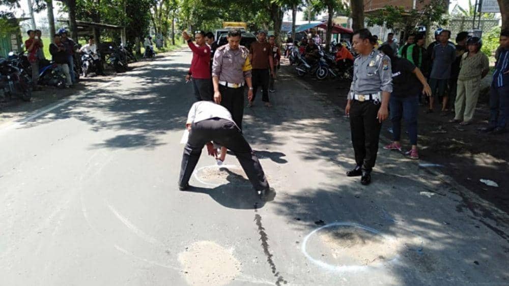 Empat Motor Tabrakan Beruntun di Jombang, Satu Tewas